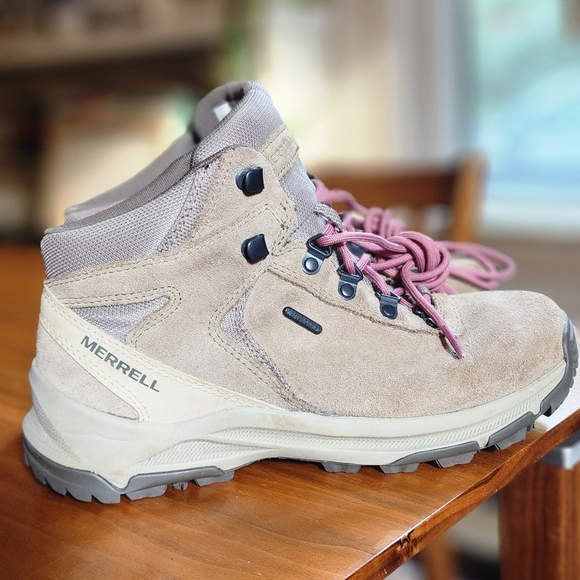 Merrell Women's Suede Hiking Boot - Picture 2 of 9